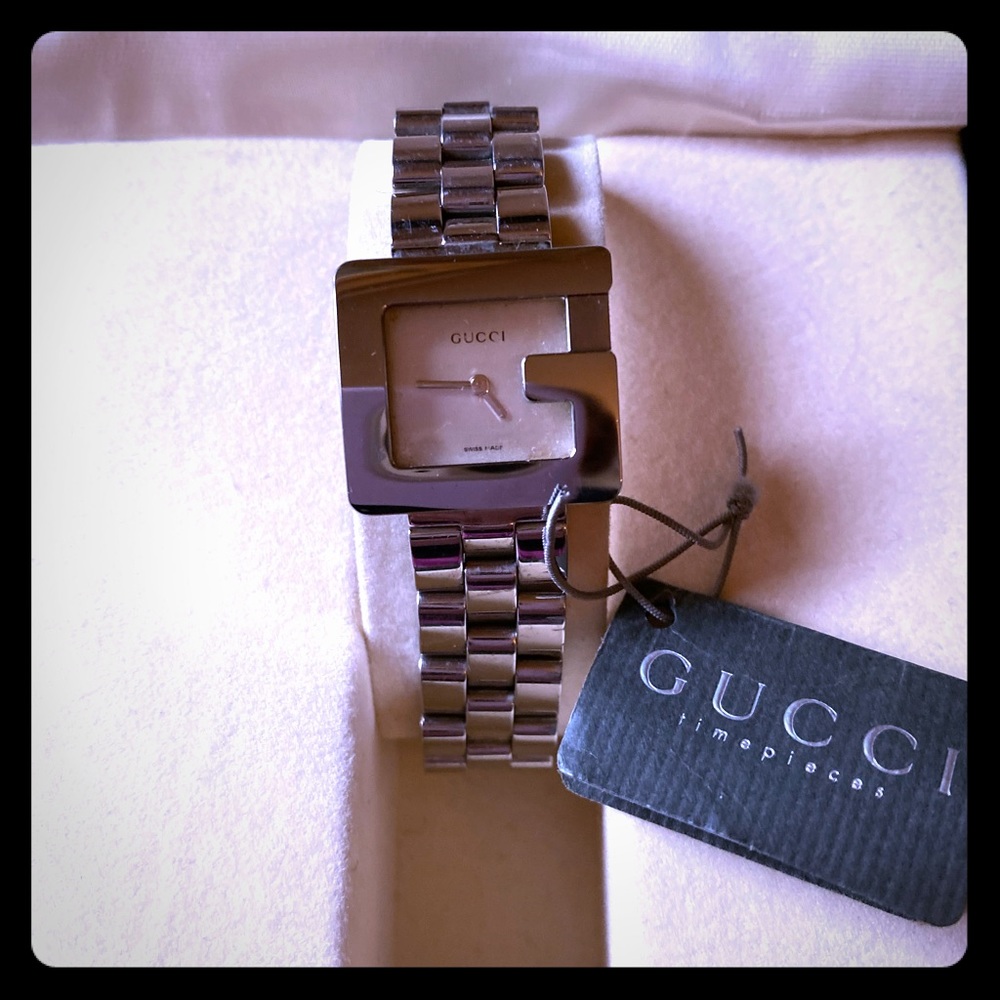Women’s Gucci ‘G’ Watch